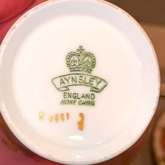 Aynsley Bone China Rare Corset Shape Dusty Rose Vintage Cup & Saucer Like New - Picture 8 of 9